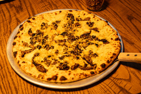 On this visit, Camp Nisswa enjoyed the BBQ Chicken, The 3 Shrooms, and The Big Cuyuna — three pizzas that each brought something different to the table.