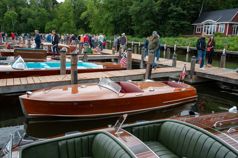 Scenes from the 2025 Gull Lake Classic at Bar Harbor Supper Club — a celebration of craftsmanship, history, and the timeless beauty of race boats on Gull Lake.