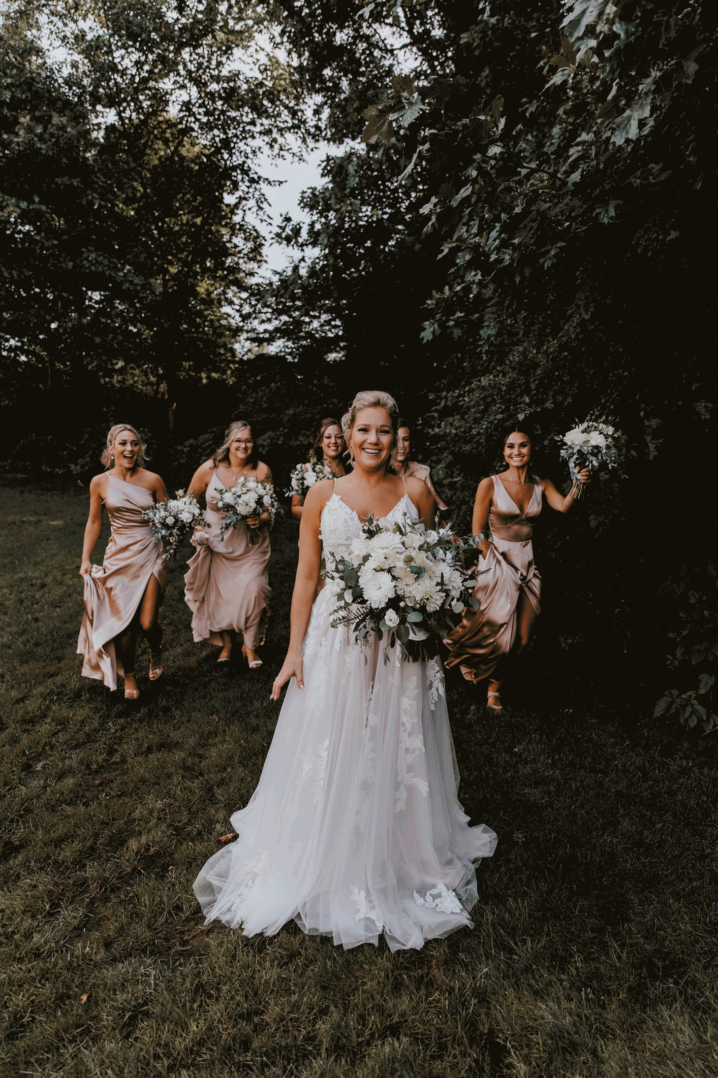 bay pointe woods bridal party wedding photos gif