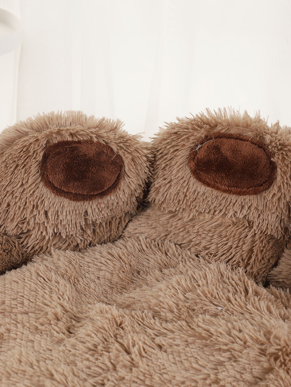 Thumbnail: Fluffy Paw Bed