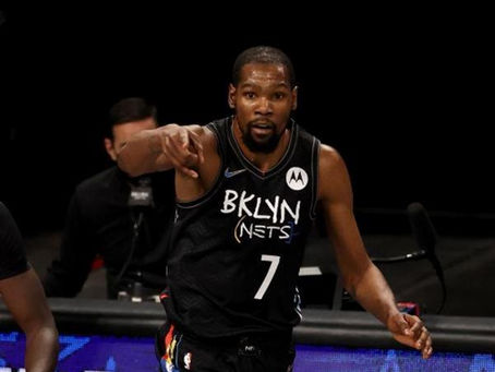 Kevin Durant, multado con $25,000 dólares