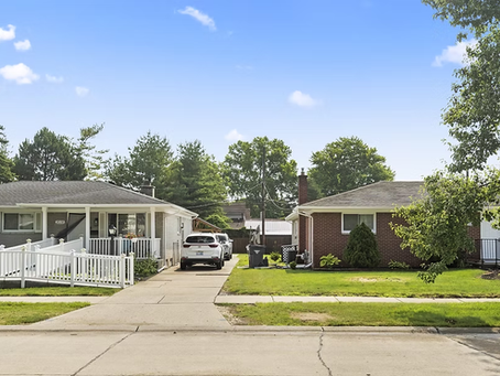 Top 5 Benefits of Choosing a Small Assisted Living Home in Troy, MI