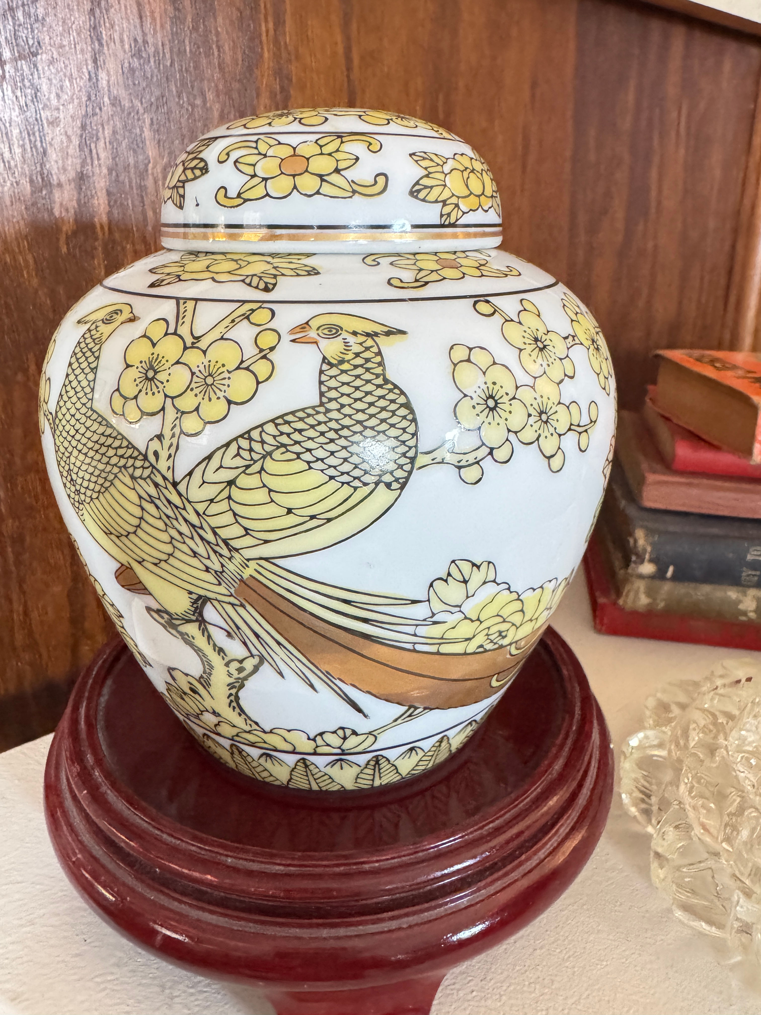 1960 Vintage Japanese Imari Ginger Jar w/ Lid Hand painted Peacock/Pheasant Gold