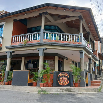 Akilla, Big Kahoona Shawarmas