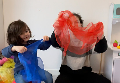 Estrella enseñando los colores.jpeg