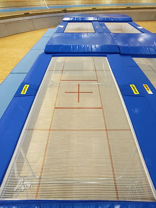 leeres Trampolin 2.jpg