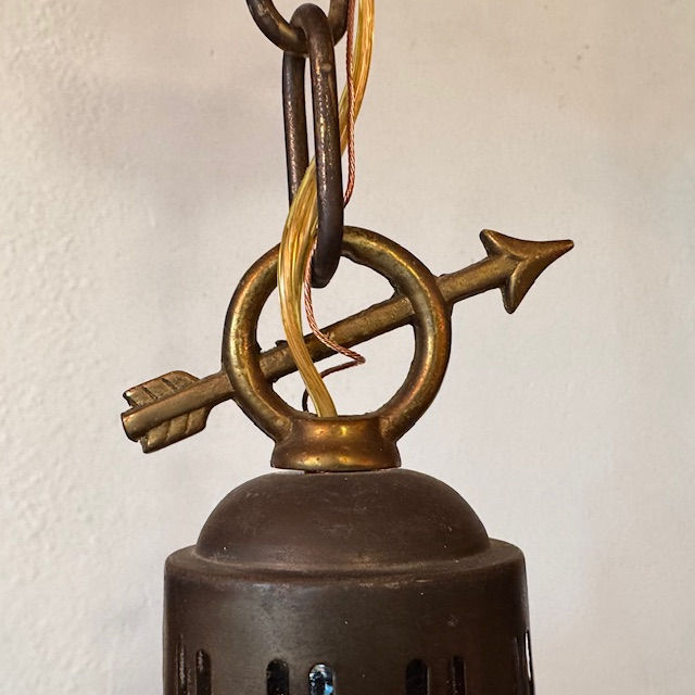 Thumbnail: Circle Arrow 1940's bar light - L23