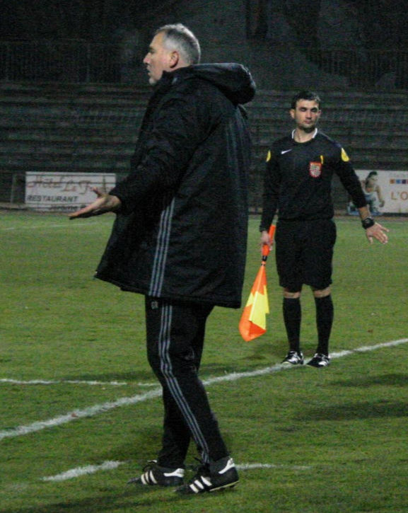Coaching avec l'Olympique Lyonnais lors d'un match