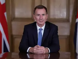 UK announces tax cuts for workers and businesses