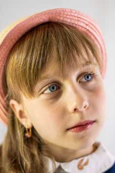 Portrait d’enfant en lumière naturelle