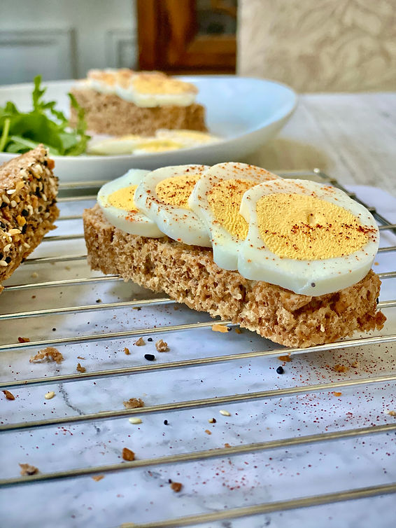 Oat bran bread with eggs3.jpg