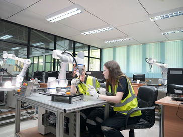The Role of AI in Manufacturing Analytics: Unlocking ai-powered supply chain insights