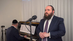 החזן מוטי בויאר שר 'ברכת החודש' ● Cantor Moti Boyer sings BIRKAS HACHODESH