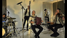 ניגון סעודה שלישית עם הכנר דוד פראנק