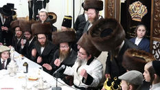 צָהֲלָה וְשָׂמֵחָה • פורים תשפ"ה בעת משתה היין אצל כ"ק אדמו"ר מסקולען ירושלים שליט"א 🎭