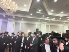 Beri Karpen on the keys & Kalmy Schwartz @ Moshe Staltsburg & Lebiwitz Hit