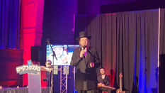 הערשי וויינבערגער ביי 'ילדי' מאנטריאל דערציילט א עמאציאנאלע מעשה וואס ער האט נארוואס אליין מיטגעלעבט