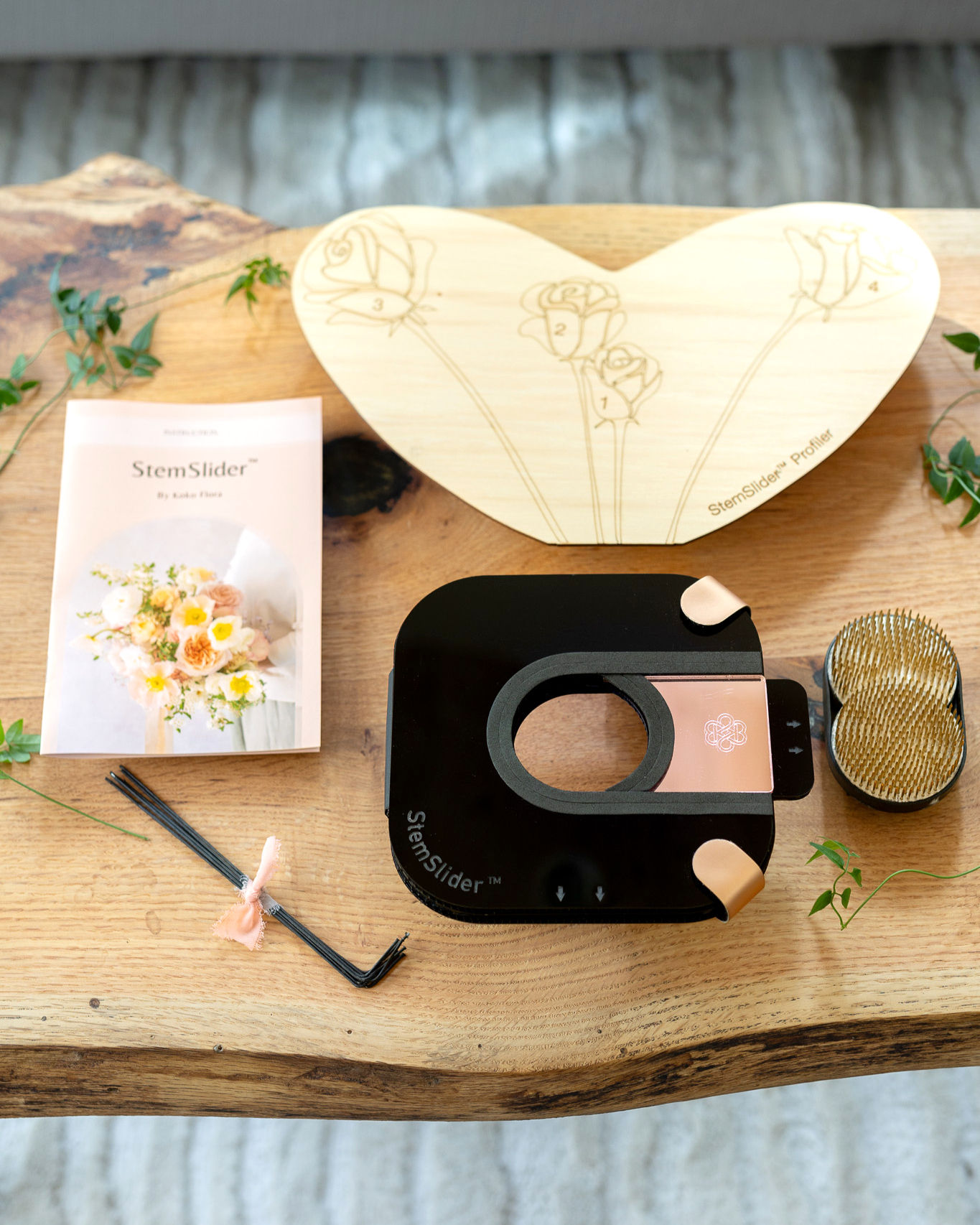 StemSlider System with a Metal Flower Frog