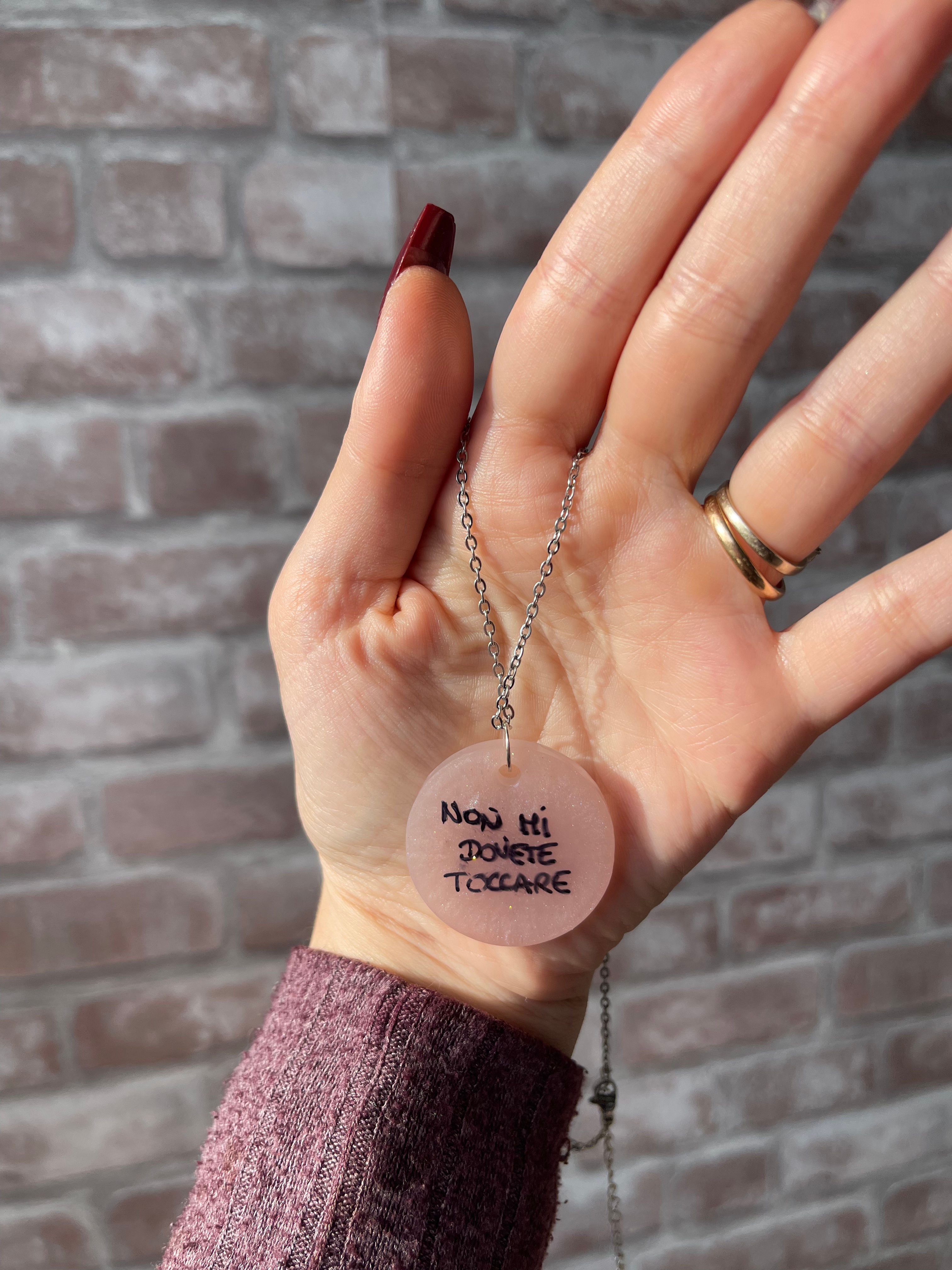 Collana “Non mi dovete toccare”