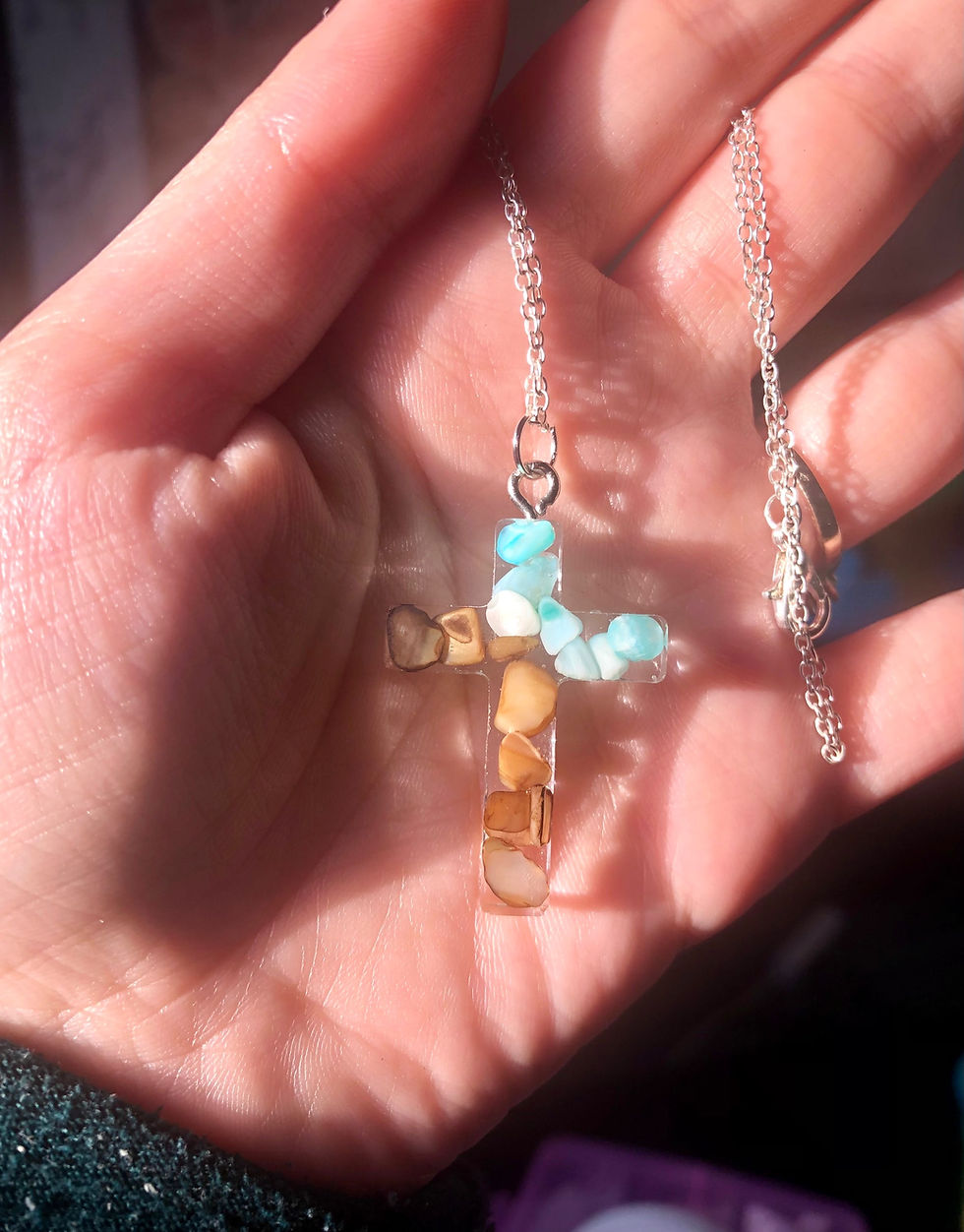 Miniature : Collana croce con fiori o pietre in resina 