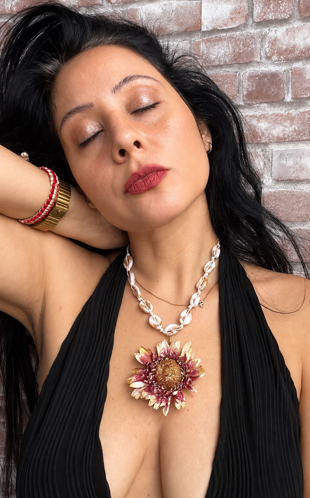 🌼🐚 Collana con vera gerbera gialla e marrone, corda intrecciata e con