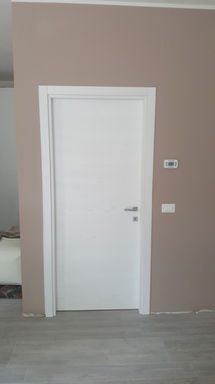 porta in legno essenza frassino mod. Veronica.jpg