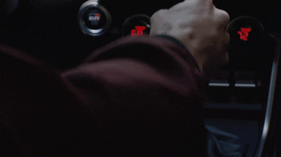 860B-04-Transmission-v04-Cut-Down-02-Tranmission-Final-min.gif