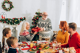 The Gift of Time: Meaningful Ways to Spend Quality Time with Aging Parents