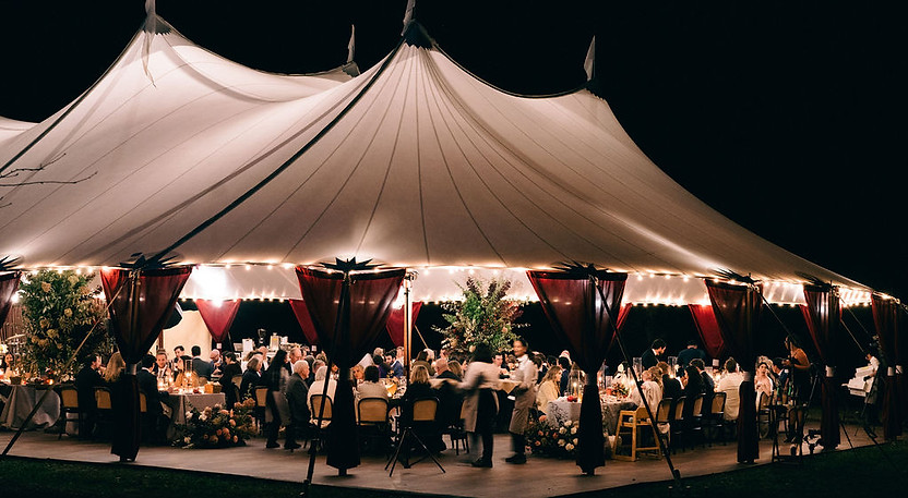 NikkiSanterre_EastCoastLuxuryWeddingPhotographer_CaitieHanrahan_KeswickHallWedding_Jac&Zac