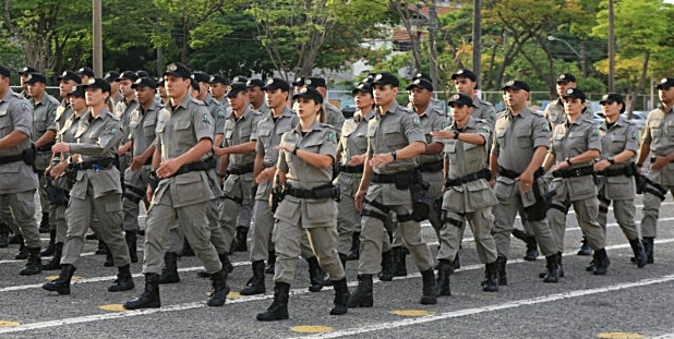 Policiais Militares ameaçam o governo Caiado de paralisação, caso os salários de dezembro não forem pagos