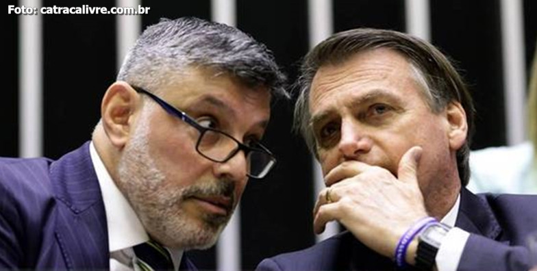 PSL decide expulsar Alexandre Frota após críticas a Bolsonaro