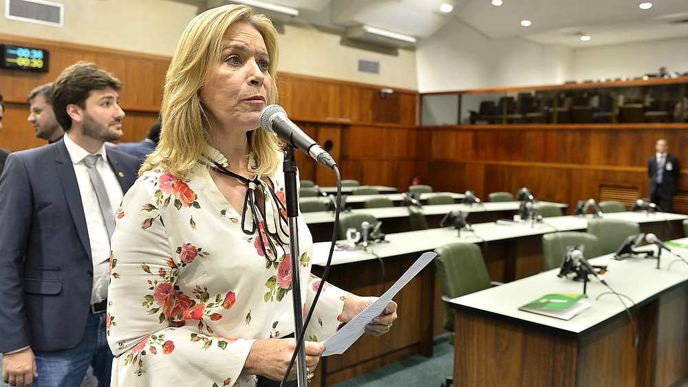 Lêda Borges apresenta projeto de Lei para tornar os medicamentos de doenças crônicas, isentos de ICMS
