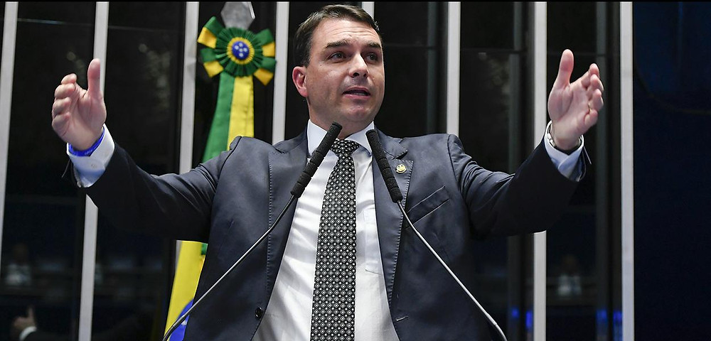 Ação de Flávio Bolsonaro contra a Lava Toga racha o PSL e parlamentares ameaçam deixar a sigla
