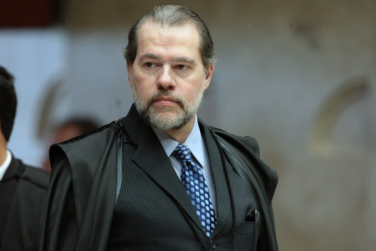 Ministro do STF rejeita pedido de Lula e mantém caso do Sítio de Atibaia com o juiz Sérgio Moro