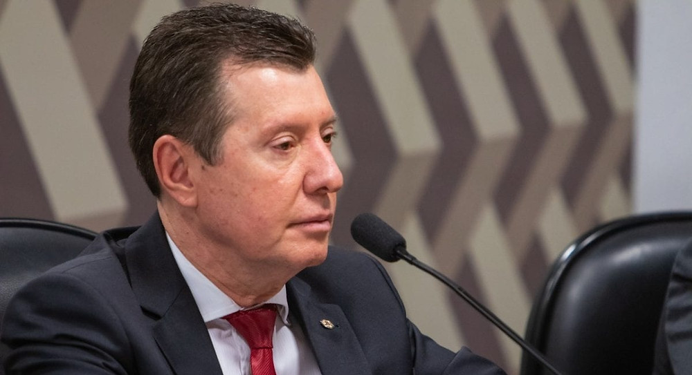 Bolsonaro ataca deputado goiano pelo Twitter e recebe resposta, "o governo dele está ao lado dos banqueiros"