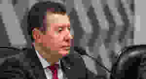 Bolsonaro ataca deputado goiano pelo Twitter e recebe resposta, "o governo dele está ao lado dos banqueiros"