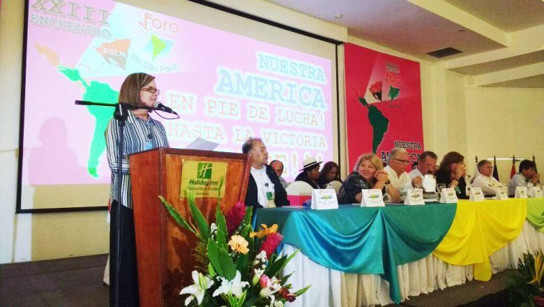Gleisi Hoffmann declara apoio irrestrito do PT à ditadura venezuelana