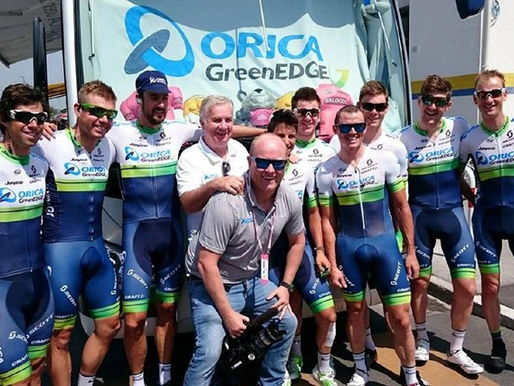 The Hilarious Side of Orica Greenedge: Stuck Buses and Call Me Maybe Antics