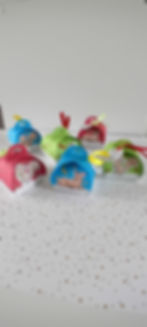 Groupe de petites boîtes "joyeux Noël" vue de face