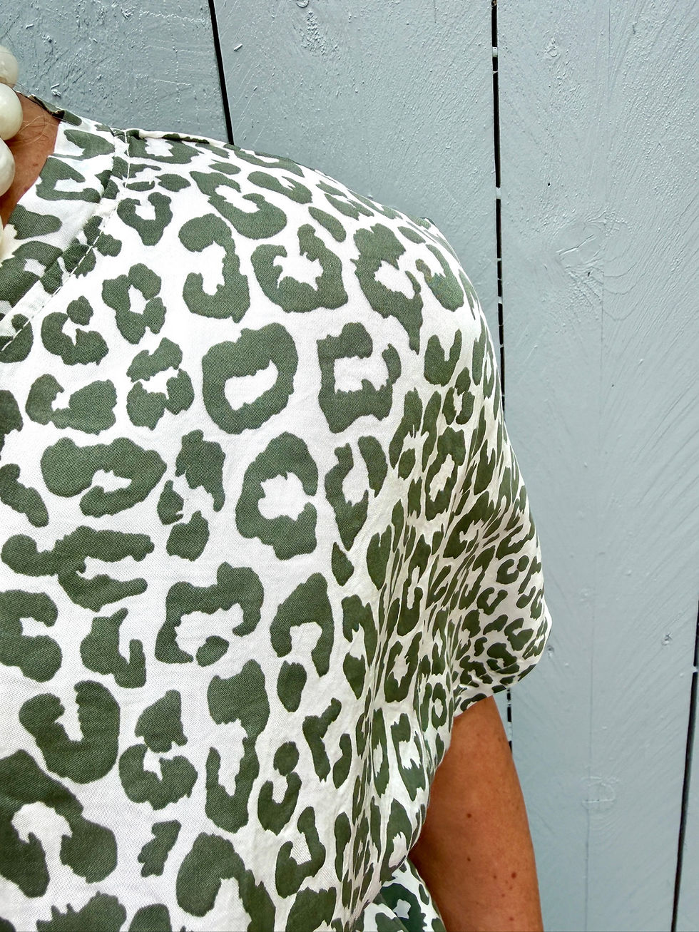 Miniaturbild: Shirt Leo-Oliv