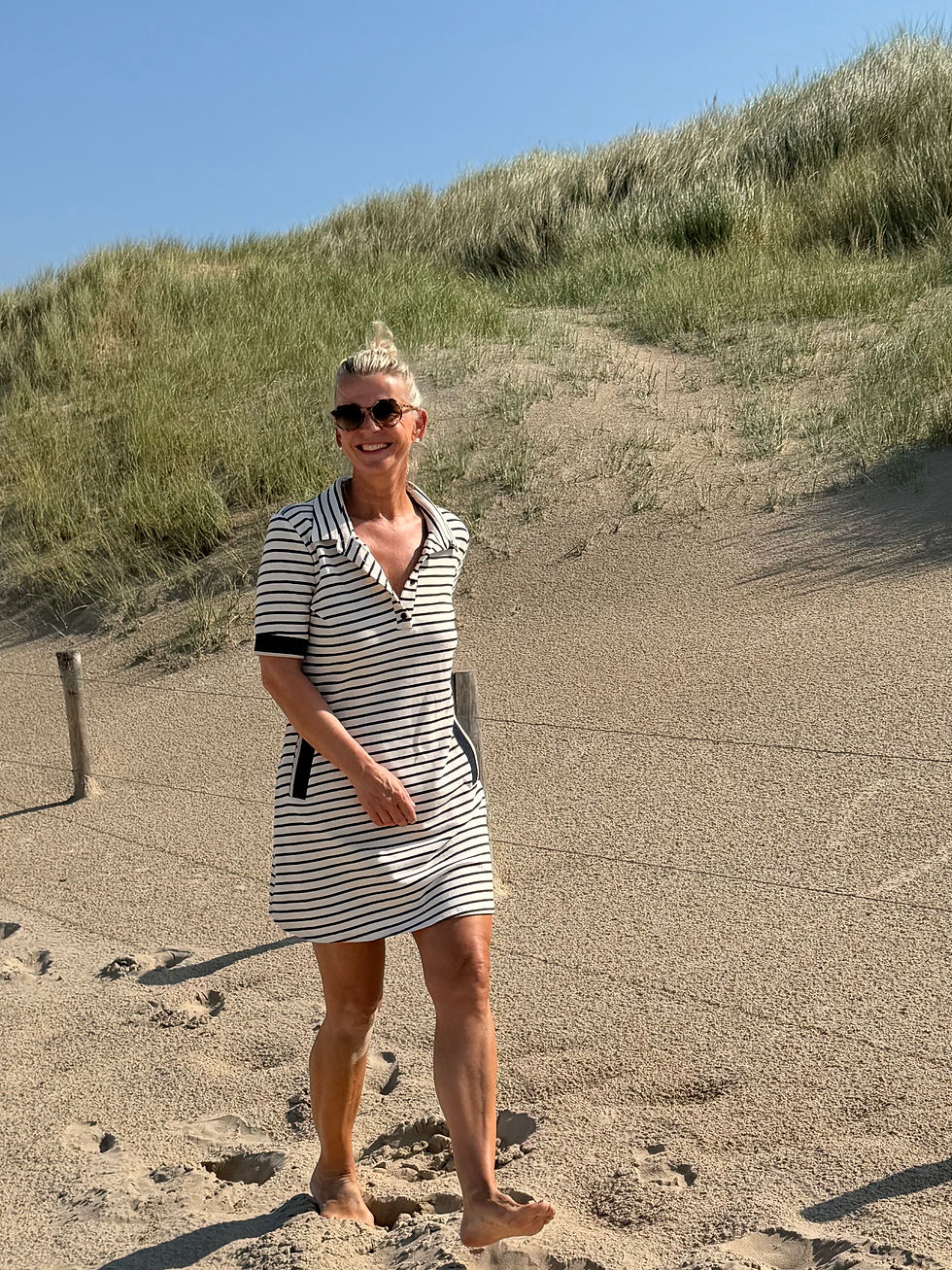 Miniaturbild: Kleid in maritimen Style