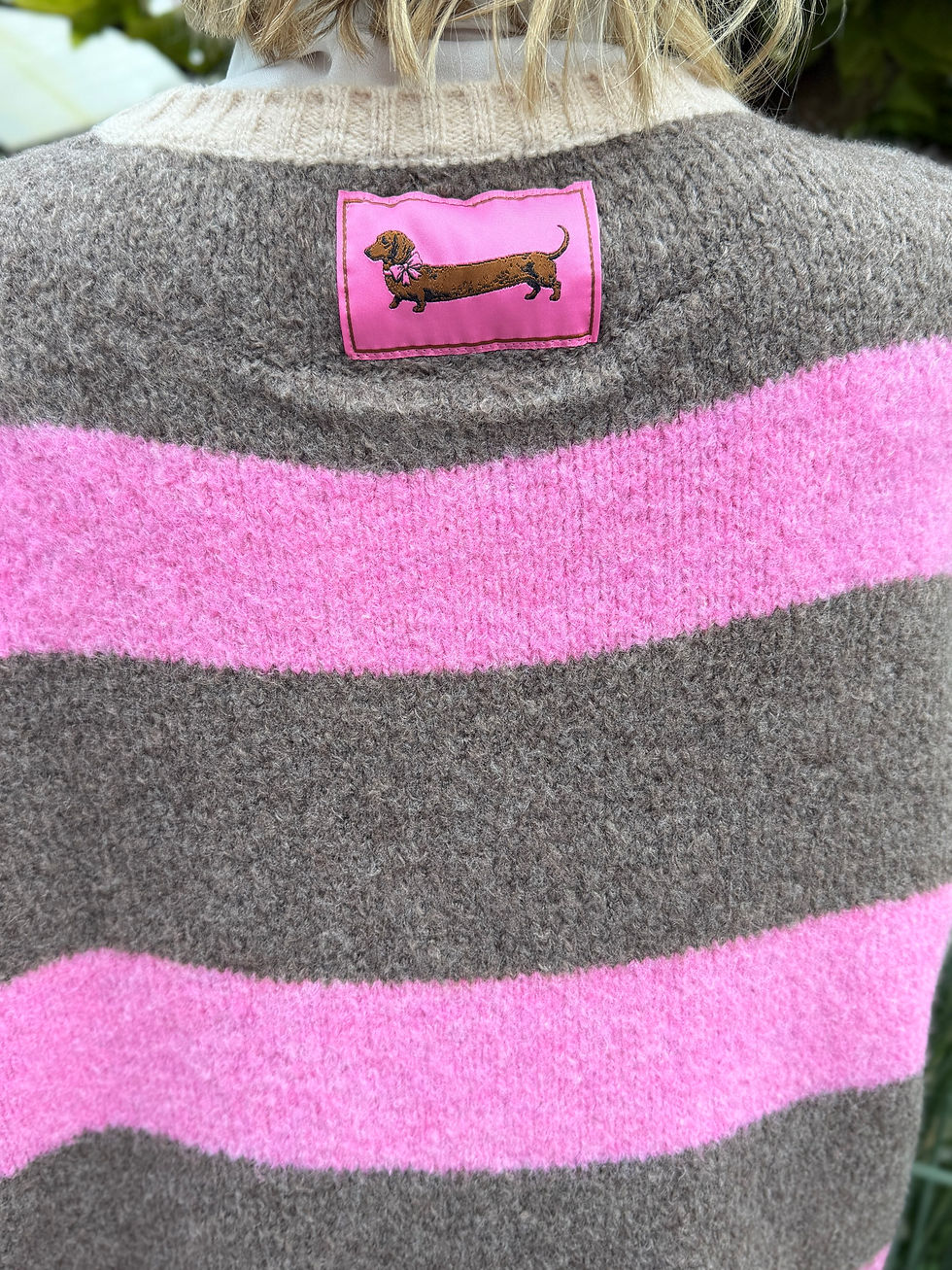 Miniaturbild: Strickpulli Dackel Love Taupe-Pink