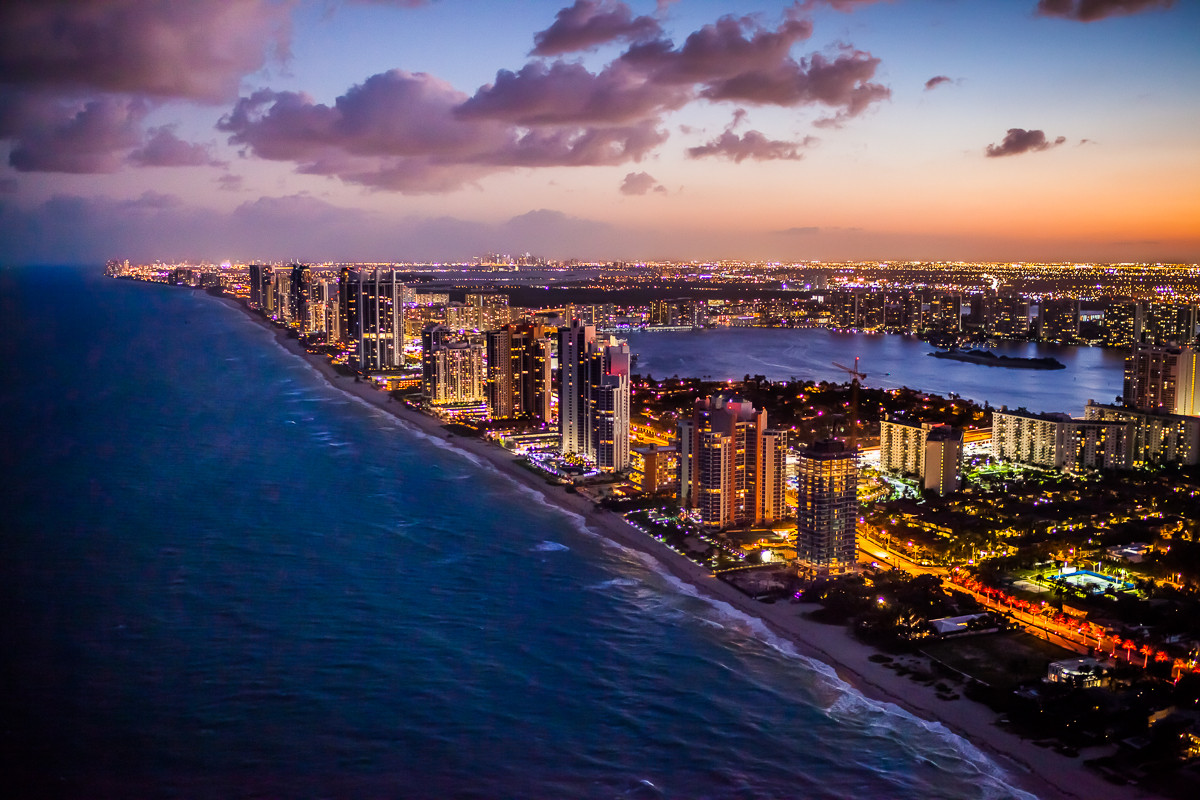 Image showcasing Luxury Celebrity Real Estate and Home Sales - Robb Report