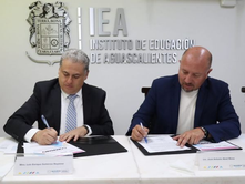 SE ENTREGARÁN LENTES DE ARMAZÓN Y APARATOS AUDITIVOS A ESTUDIANTES DE AGUASCALIENTES