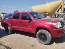 RECUPERAN VEHÍCULO CON REPORTE DE ROBO, EN TEPEZALÁ