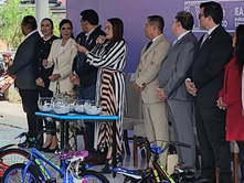 ENTREGA TERE JIMÉNEZ 8 SALONES, 1 VELARIA Y 1 BIBLIOTECA EN VNSA