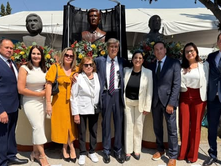 👏👏👏MUY MERECIDO HOMENAJE👏👏👏