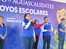 CONTINÚA TERE JIMÉNEZ CON LA ENTREGA DE MÁS DE 72 MIL APOYOS ESCOLARES EN TODO EL ESTADO