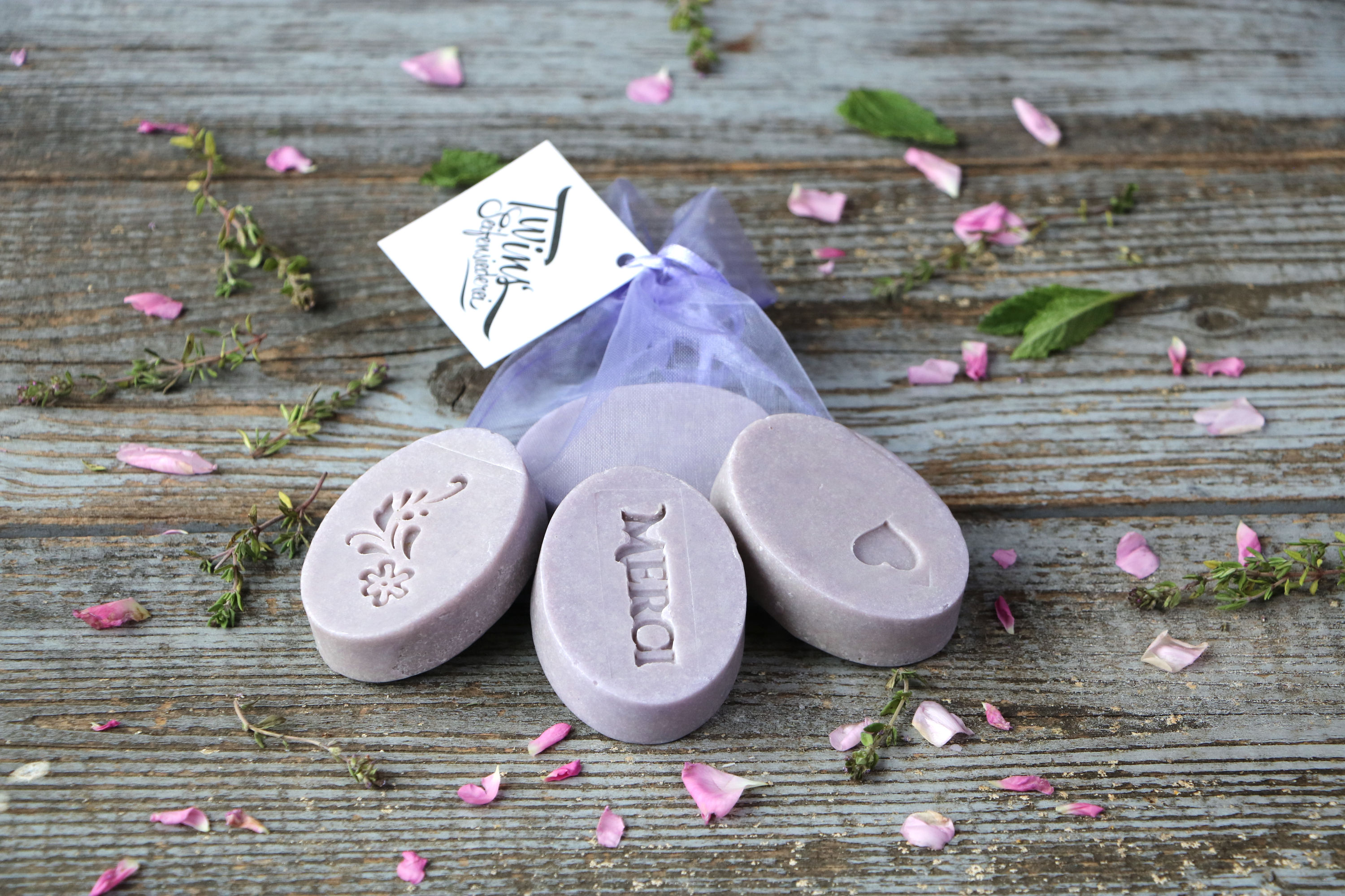 Landduft Allrounder-Seife mit Ultramarin Violett (vegan) zum Auswählen