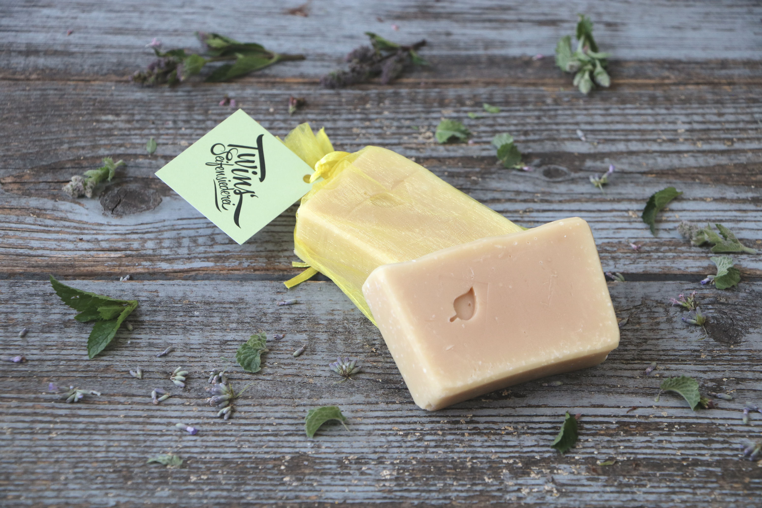 Honig-Kokosmilchseife mit Sheabutter (ohne Olivenöl)